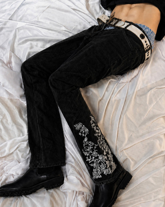 "GARDEN OF EDEN" Bootcut Jeans (Black)