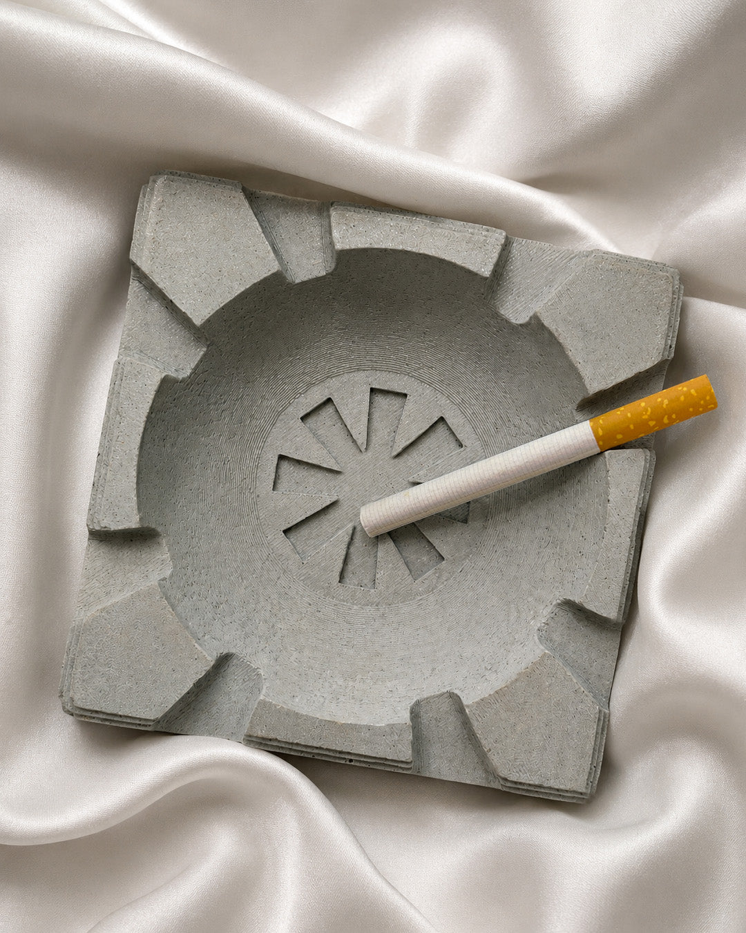 "CUT SUGAR, NOT SYURGA" Concrete Ashtray (Gray)